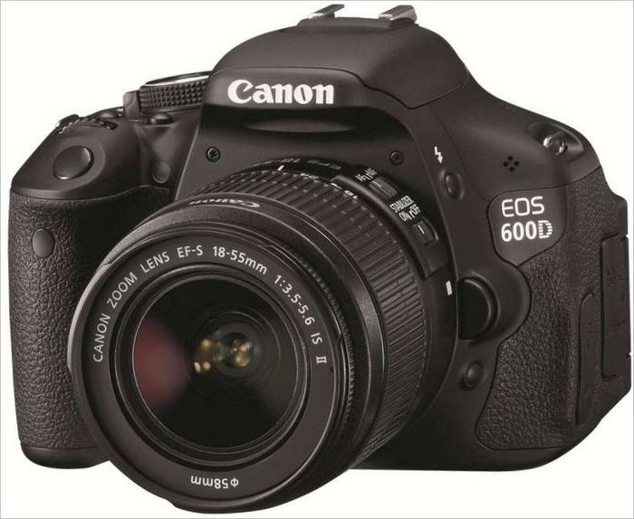 Amateur digital SLR camera Canon EOS 600D