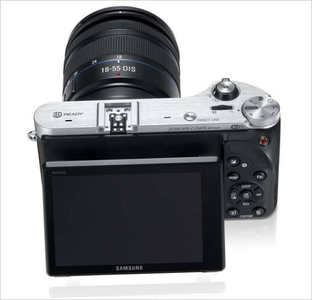 The Samsung NX300 Mirrorless Camera - Display